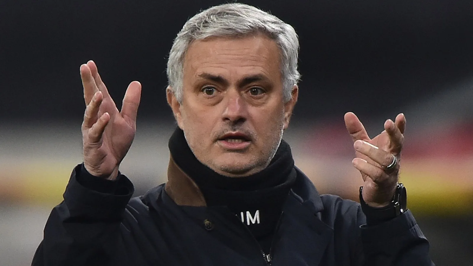 Mourinho retorna ao Real Madrid com discurso conciliador e celebra vitória