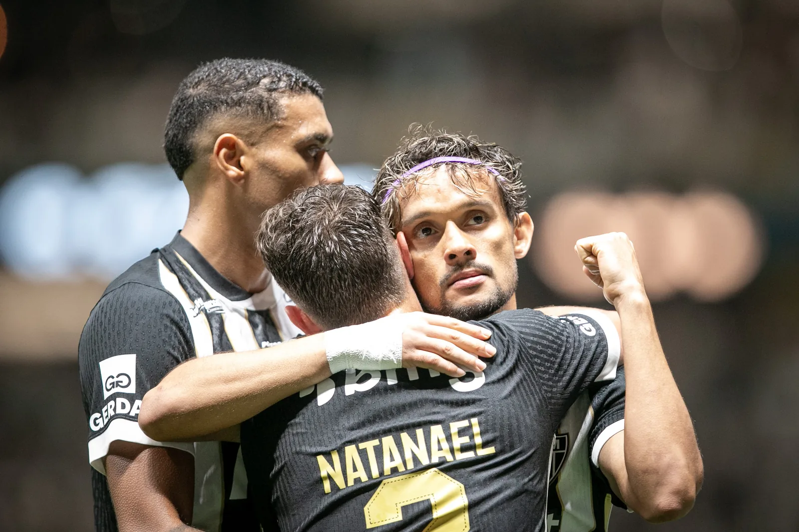 São Paulo avança em negociação por Gustavo Scarpa, que busca espaço no Atlético-MG
