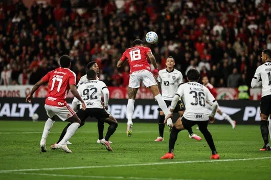 PORTO ALEGRE, RS, BRASIL, 22-08-2026: Inter x Atlético Mineiro. Duelo 24ª rodada do Campeonato Brasileiro. Foto: Renan Mattos/Grupo RBS<!-- NICAID(16351140) -- srcset=