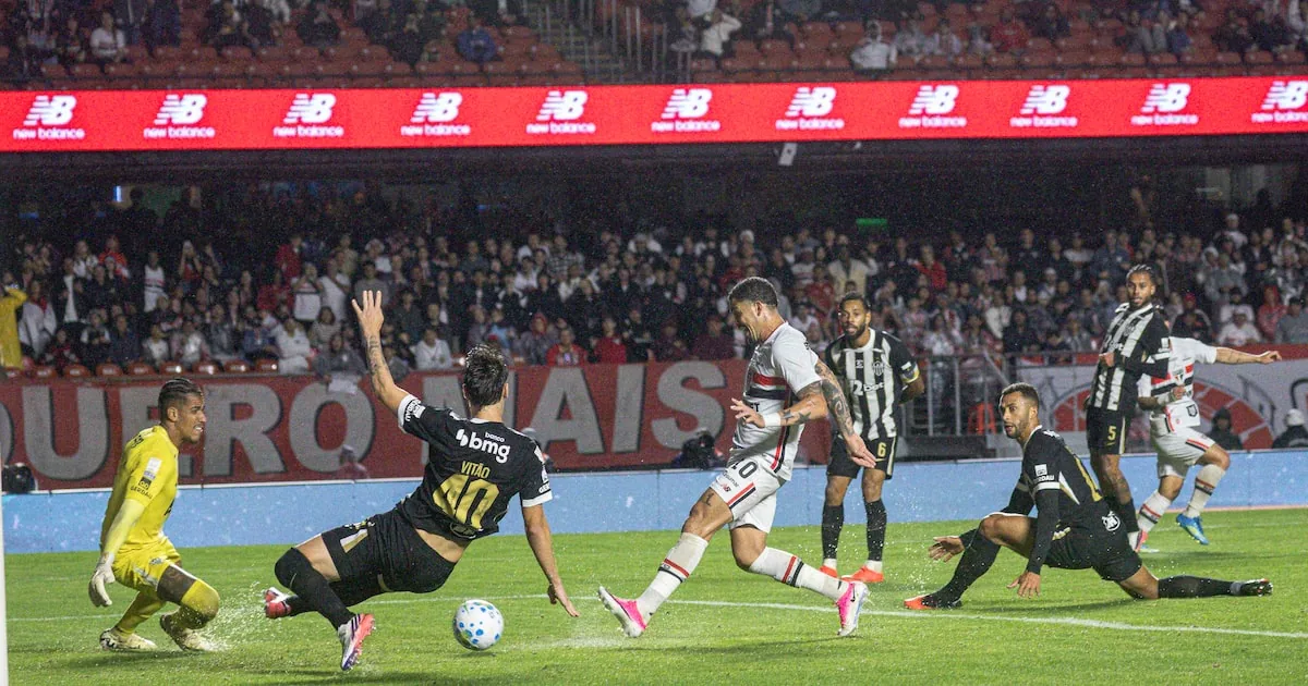 São Paulo vence Atlético-MG com gols de Luciano e Iago no Morumbis