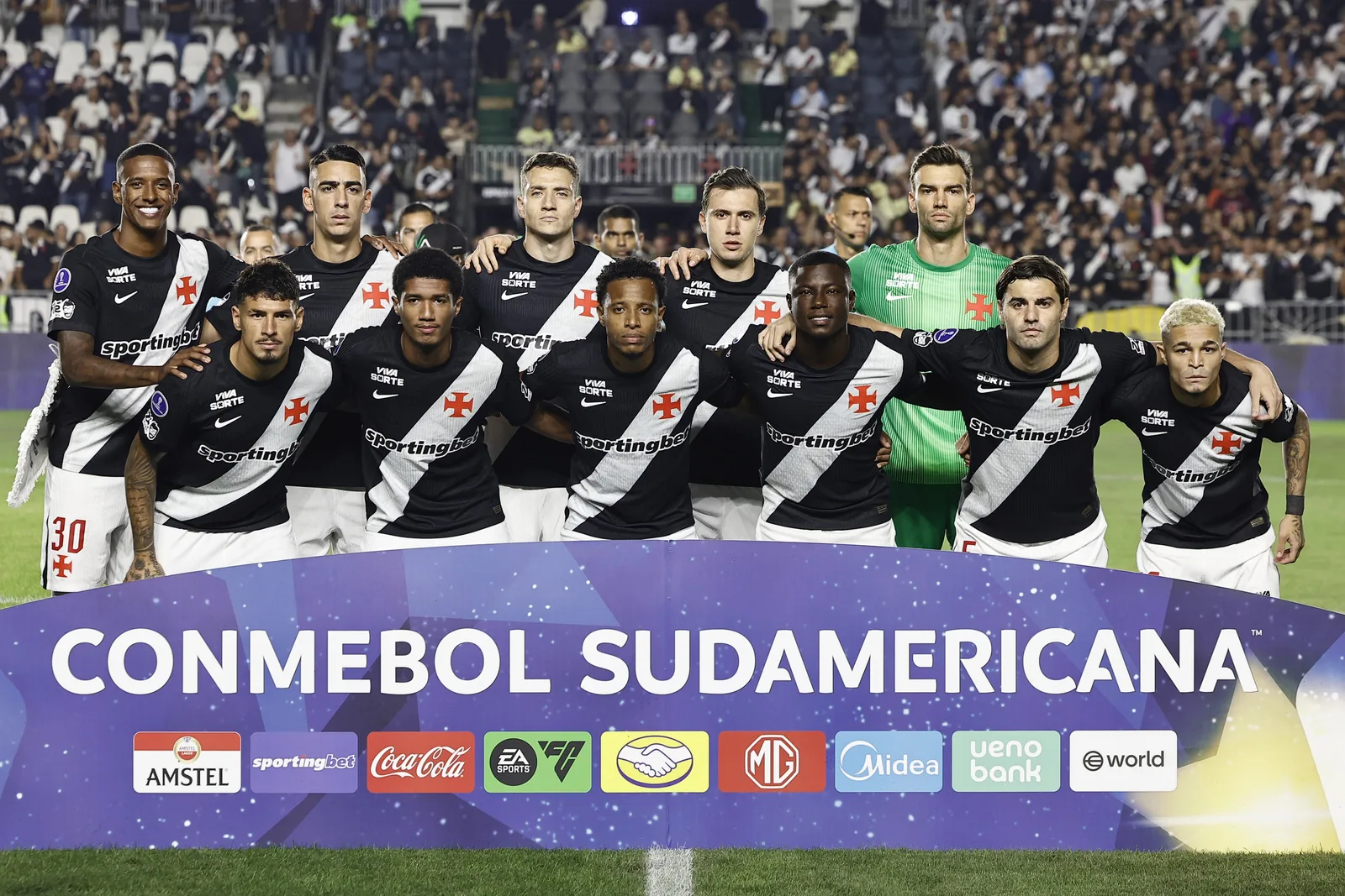 Vasco avança à semifinal da Sul-Americana após vitória em São Januário